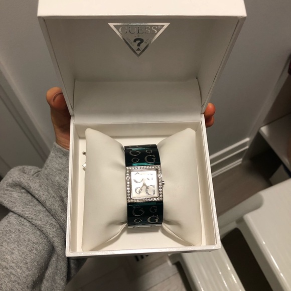 guess watch emerald green with crystals - Picture 3 of 7